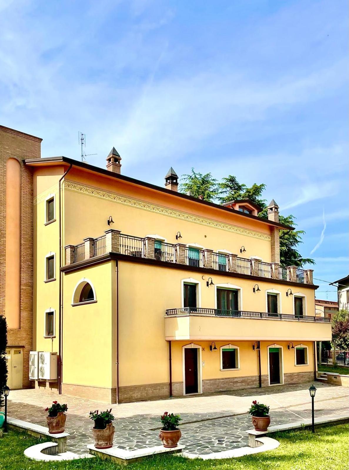 Villa Adige Luxury - M&M Holiday House Perugia Buitenkant foto