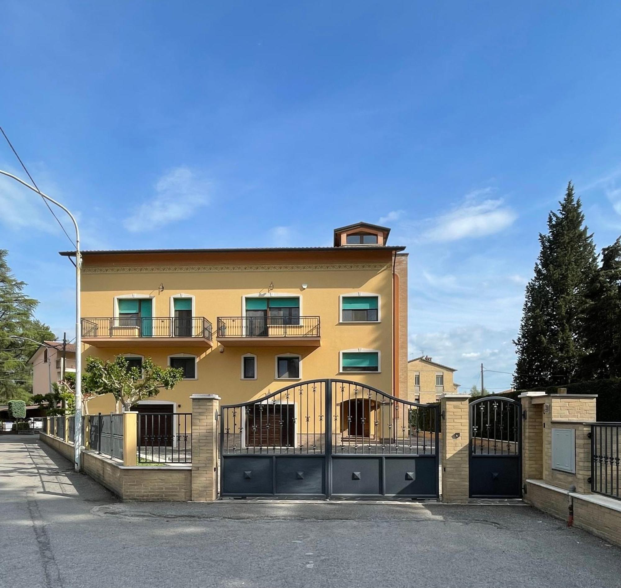 Villa Adige Luxury - M&M Holiday House Perugia Buitenkant foto
